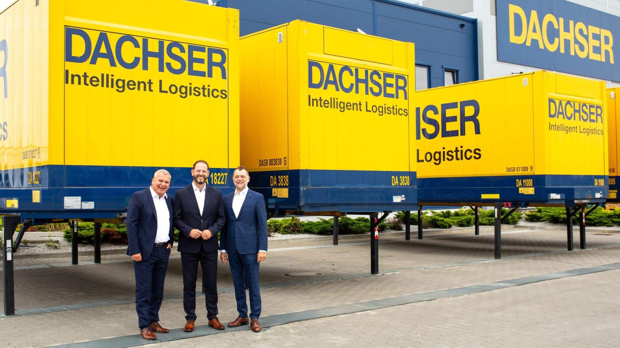 Roman Stoličn&yacute;, gener&aacute;lny riaditeľ Road Logistics South East Europe, Jan Pihar, gener&aacute;lny riaditeľ DACHSER Česk&aacute; republika, a Jarosław Witkowski, gener&aacute;lny riaditeľ DACHSER Poľsko (zľava doprava).